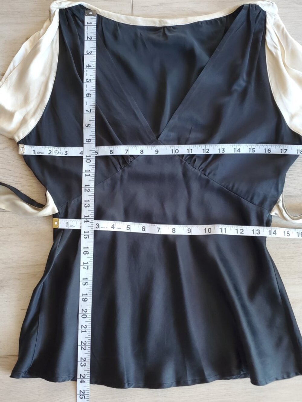 Women's Black Silk Sleeveless Empire Waist Blouse Top - Picture 5 of 11